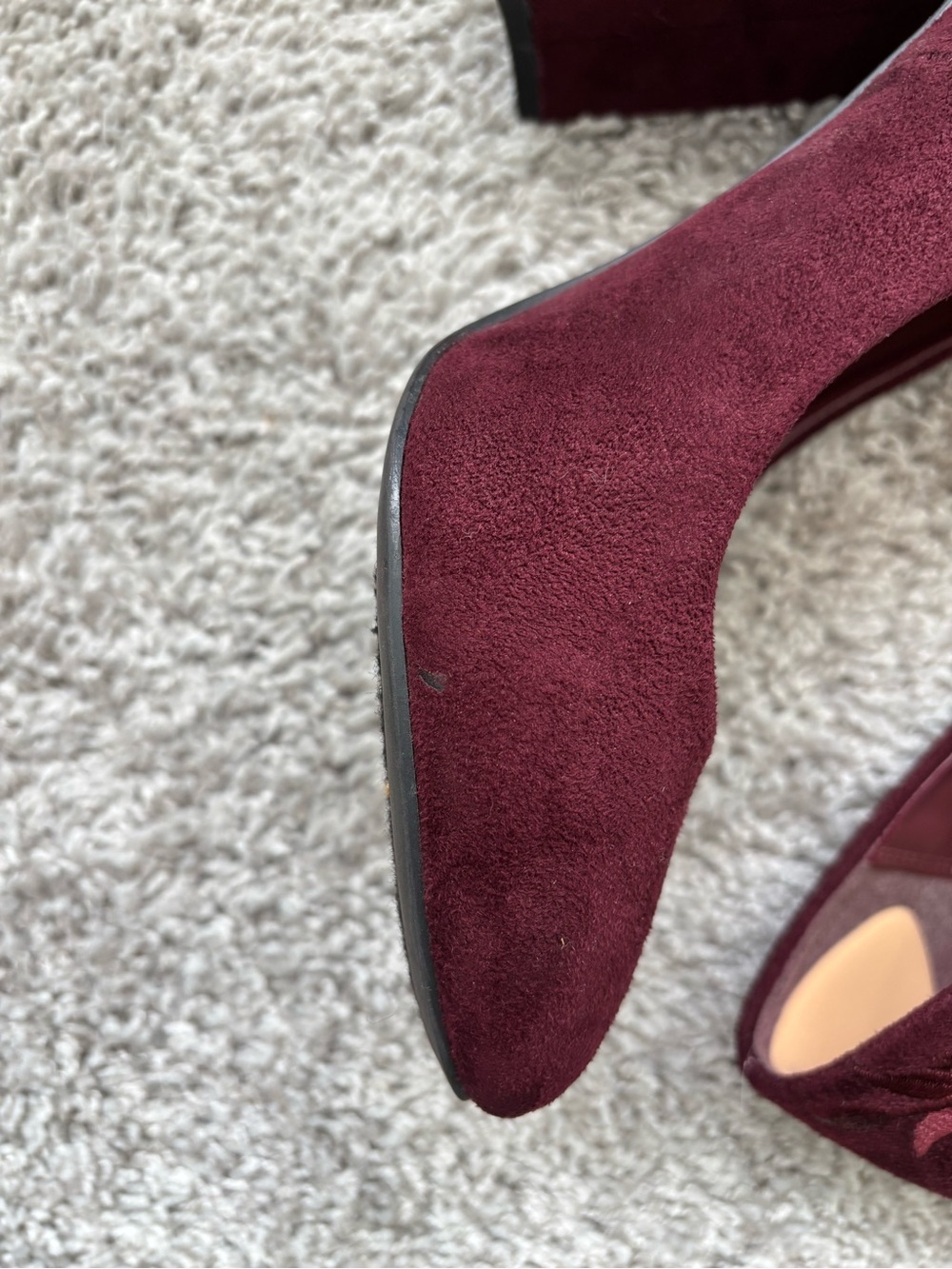 Y.Not? Burgundy Suede Embroidered Pointed Toe Block Heel Pumps - Picture 5 of 7